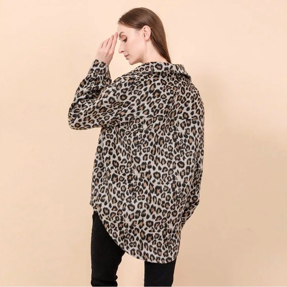 Leopard Shacket - Jackets & Coats, Animal print, oversized fit, women’s clothing - Picture 3 of 6